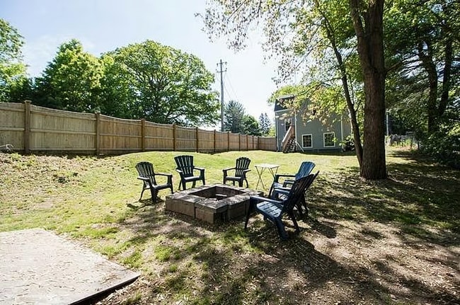 Foto del edificio - 1058 S Franklin St