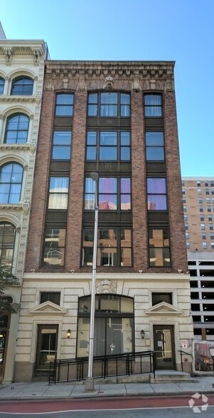 Primary Photo - 311-313 W Baltimore St