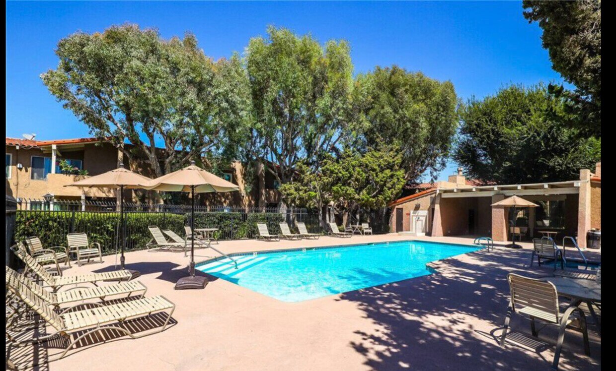 Pool/spa - 13722 Red Hill Ave