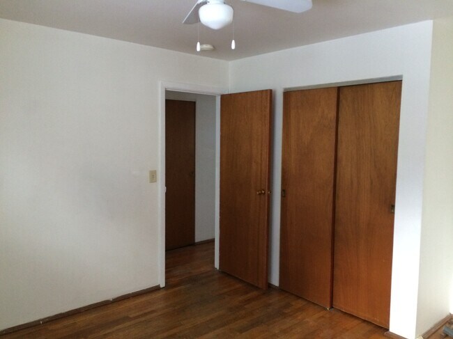 Foto del edificio - 512 Olden Ave