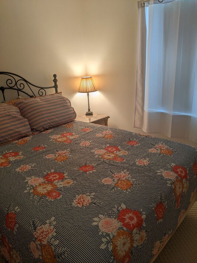 Foto del edificio - Location, Location, Location in 55+ Commun...
