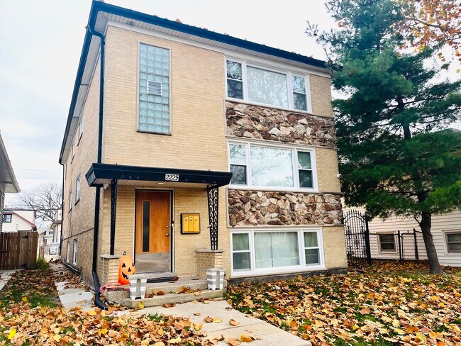 Building Photo - 2225 73rd Ave