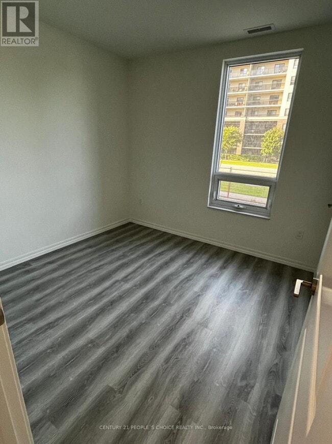 Building Photo - 181 Elmira Rd S