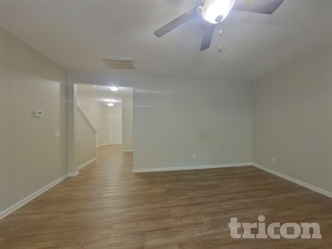 Building Photo - 208 Ashewicke Dr