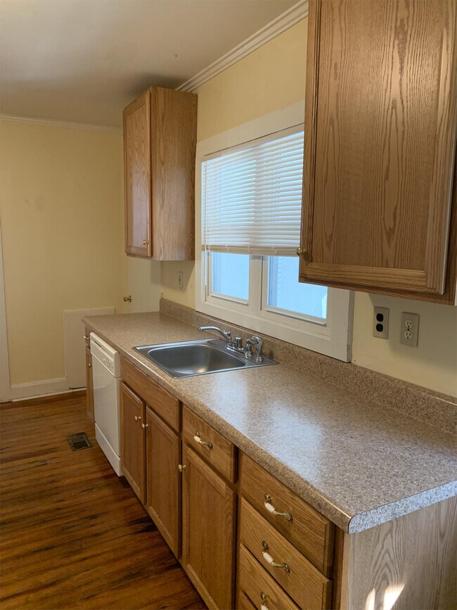 Foto del edificio - 232 Fairfield St NE