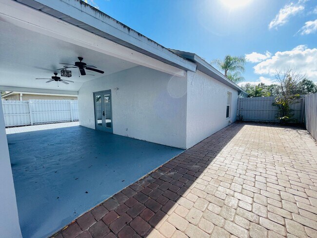 Foto del edificio - AVAILABLE FOR MOVE-IN FEB 9TH! Cozy 3 Bedr...