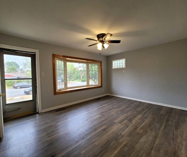 Foto del edificio - 2716 White Oak Ave