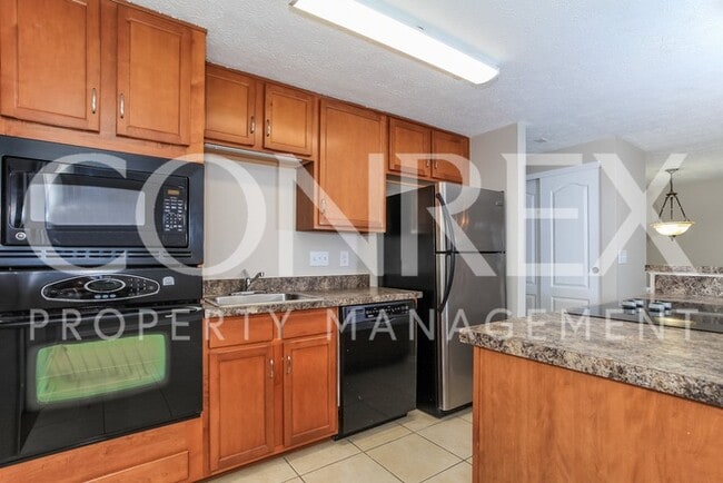 Building Photo - 423 Westgate Dr