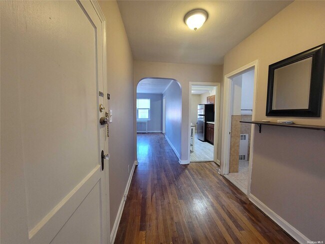 Foto del edificio - 47-38 215th St
