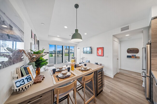 Photo du bâtiment - 484 Spadina Ave.