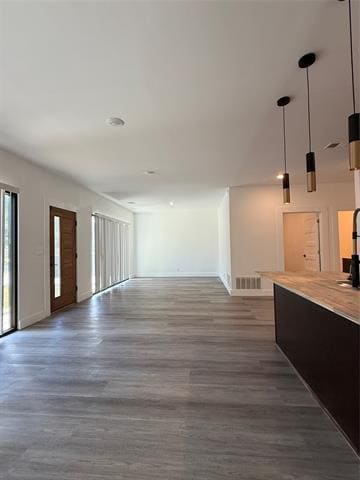 Foto del edificio - 2707 Carpenter Ave