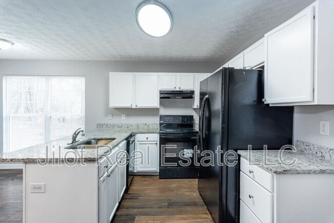 Building Photo - 218 Matthew Ln