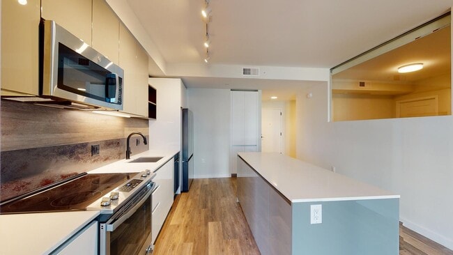 Interior Photo - The MO