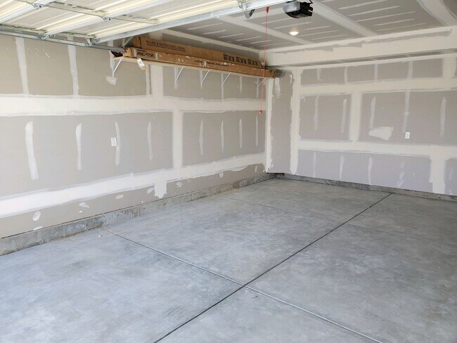 Foto del edificio - 1124 Tulip Dr