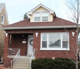 Building Photo - 3023 N Mason Ave