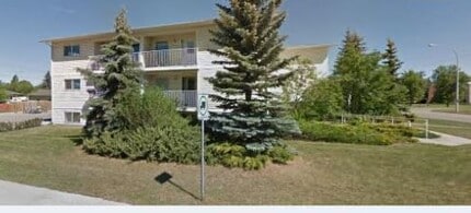 Building Photo - 5314-5346 46 Ave