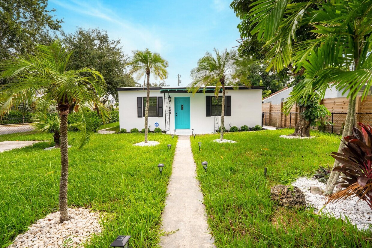 Foto principal - 1640 NW 6th Ave