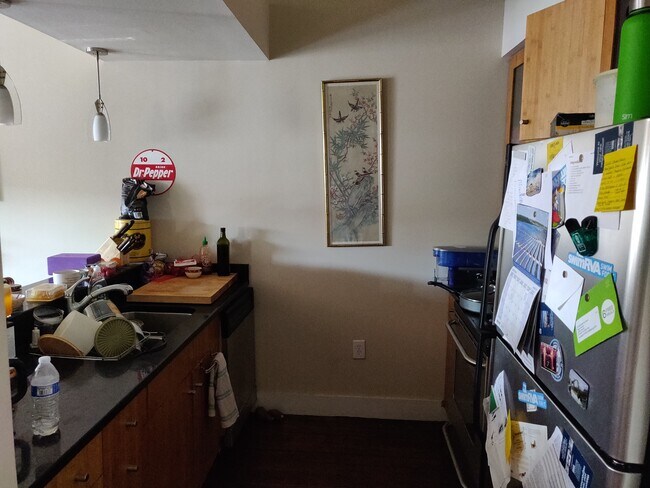 kitchen - 1421 Lombardy Aly