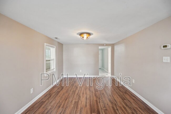 Building Photo - 4217 Dunning Rd