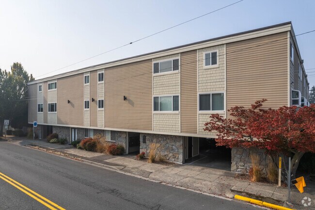 Exterior - Townhouse Apartments