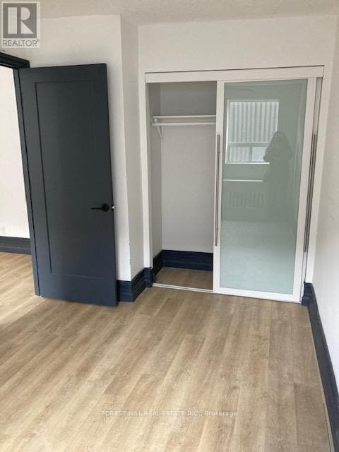 Building Photo - 204 Kingston Rd