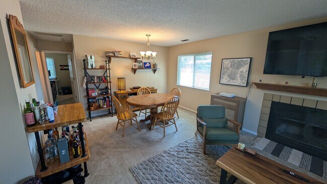 Foto del edificio - 6690 Pahokee Ct