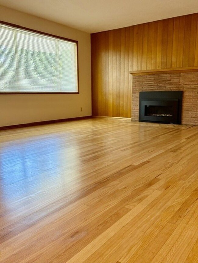 Photo - |NEW| ~ Charming Cedar Hills Ranch – Great Location! ~ Accepting Applications April 26 @ 5AM! Townhome