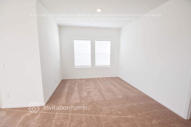 Foto del edificio - 5801 Bovine Dr