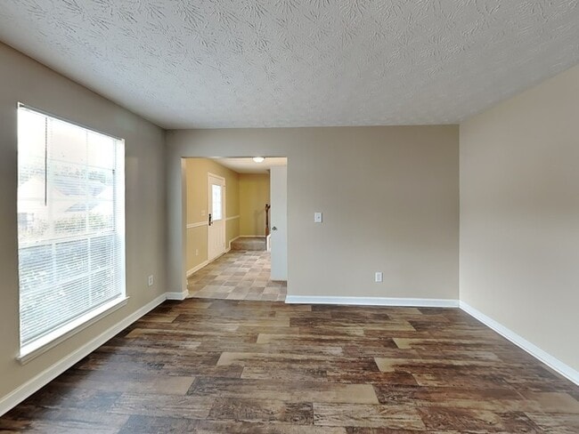 Foto del edificio - Apply Now, Save Now with a $1,595 rent credit