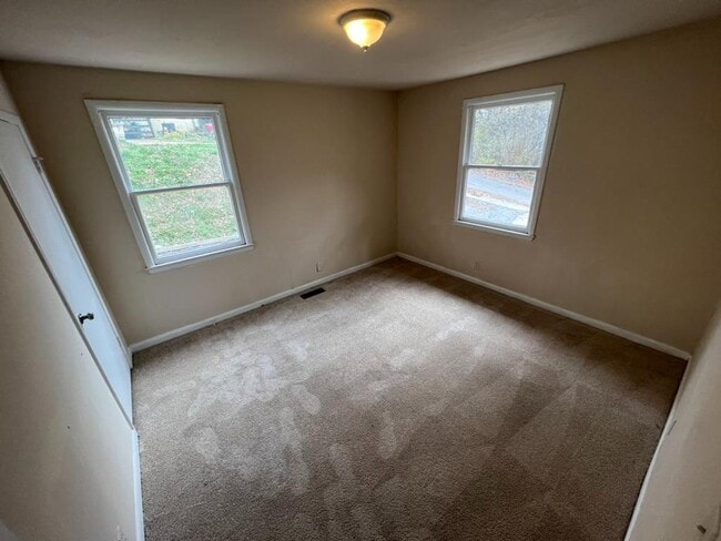 Photo - 146 Tusculum Rd Apartment