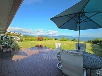 Building Photo - 3921 Cliffside Dr