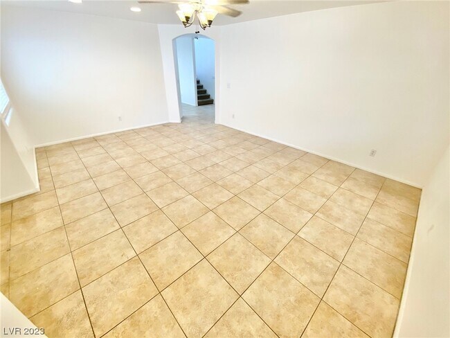 Foto del edificio - 10250 Missouri Meadows St