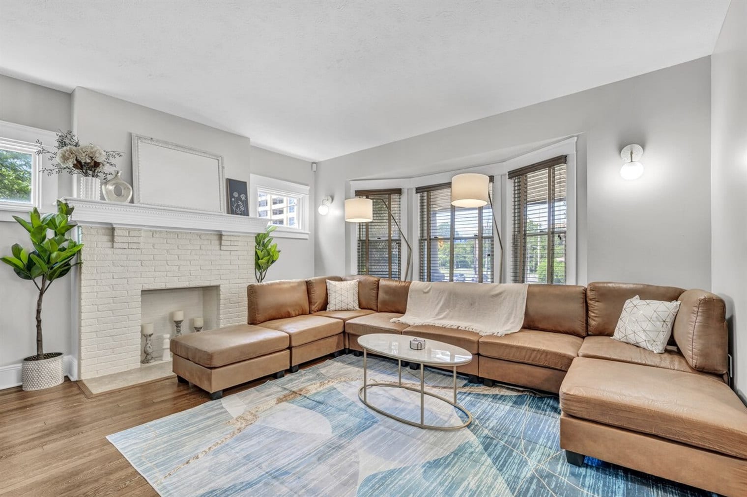1501 E 105th St Cleveland, OH 44106 – photo 4