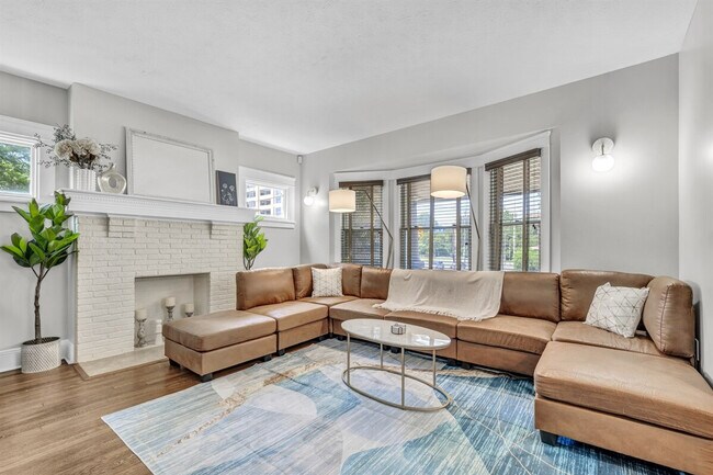 Foto del edificio - 1501 E 105th St