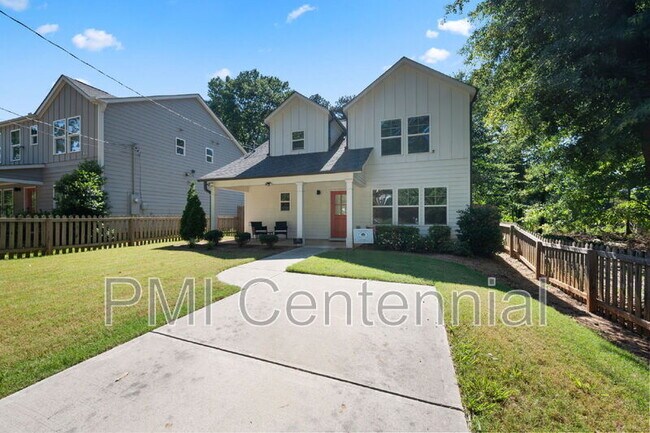 Foto del edificio - 1120 Wedgewood Dr NW