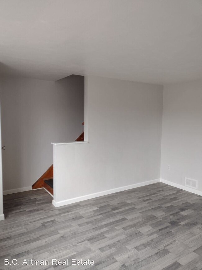 Building Photo - 3 br, 1 bath House - 3050 Canbet Drive