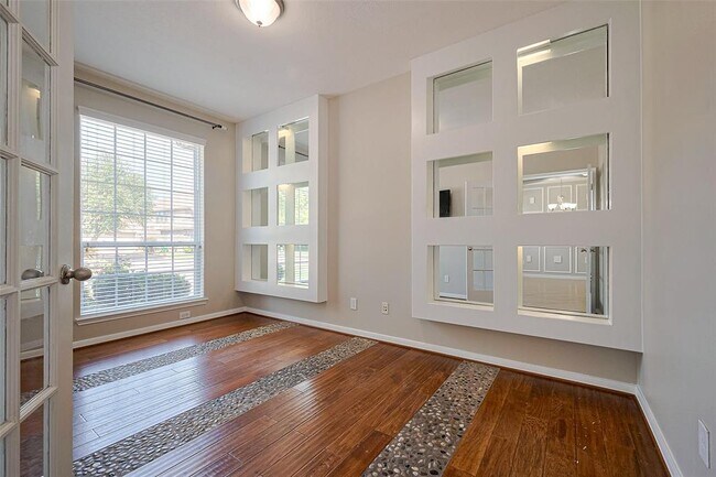 Building Photo - 5627 Granite Falls Ln