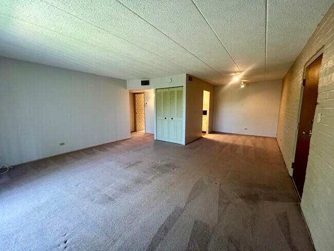Foto del edificio - 3220 Sanders Rd