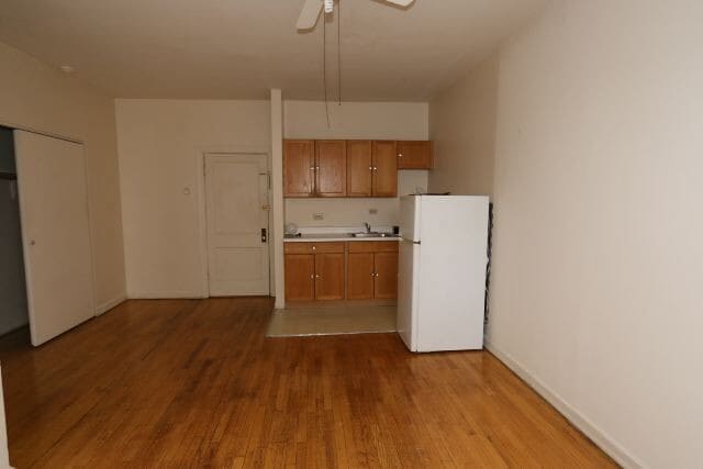 Foto del edificio - 1055 W George