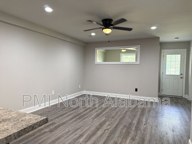 Foto del edificio - 101B Kaleigh Paige Cir