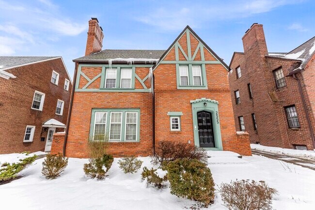 Building Photo - 2555 Saybrook Rd