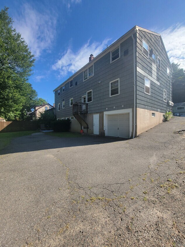 Foto principal - 359 Brook St