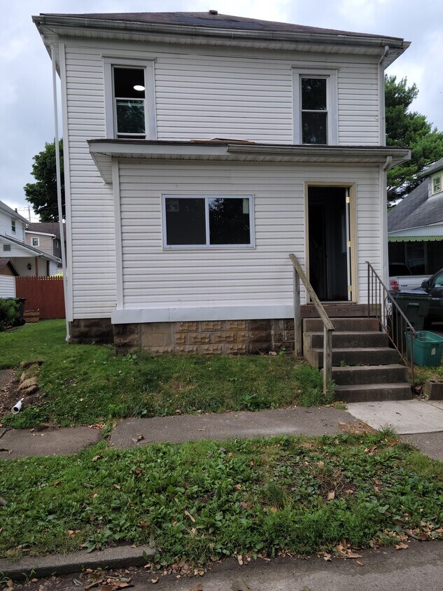 Primary Photo - 408 S 9th St