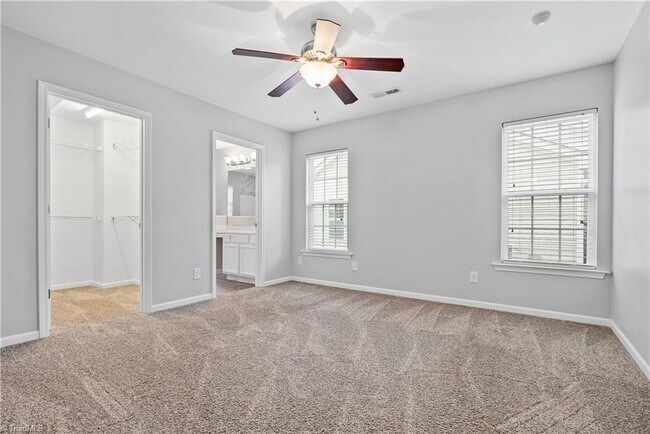 Building Photo - 5753 Misty Hill Cir
