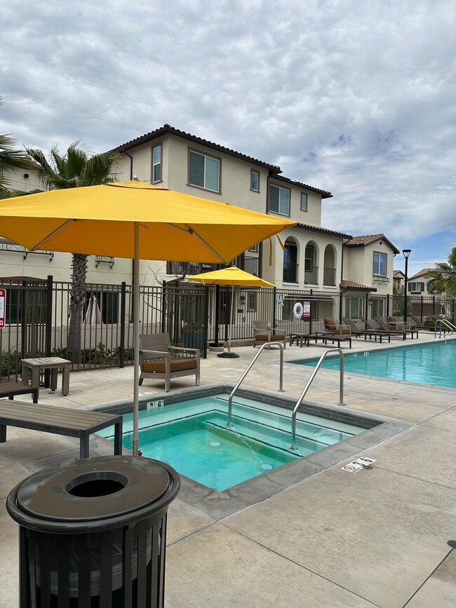 Foto del edificio - 2 Bed/2.5 Bath, South Temecula Townhome