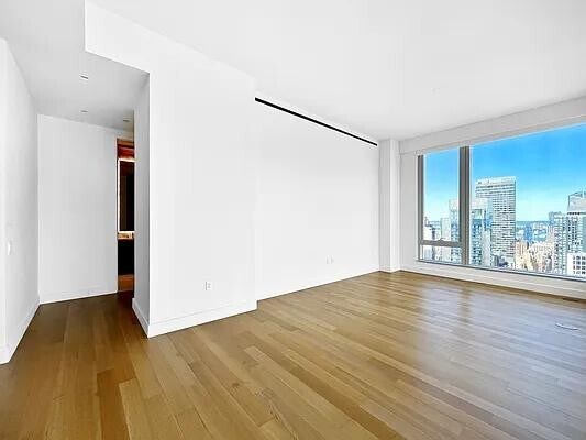 Foto principal - 15 E 30th St