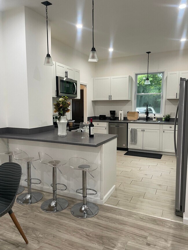 Foto del edificio - 534 Wofford St