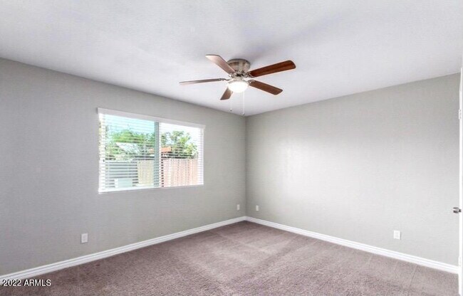 Foto del edificio - Renovated Glendale Beauty