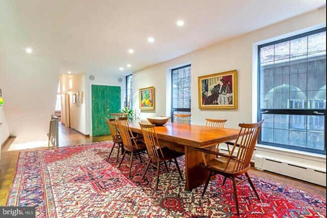 Foto del edificio - 1725 Pine St
