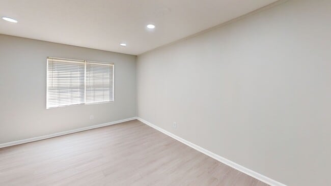 Interior Photo - Crystal Grove Townhomes
